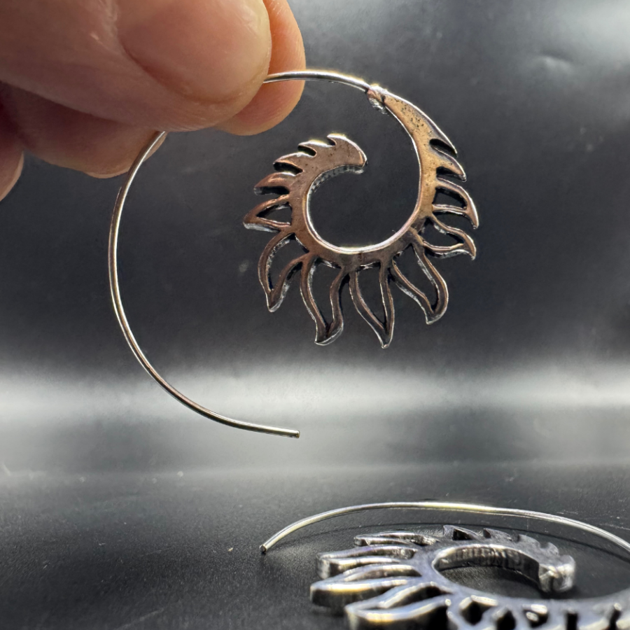 Boucles d'oreilles indiennes artisanales argentées