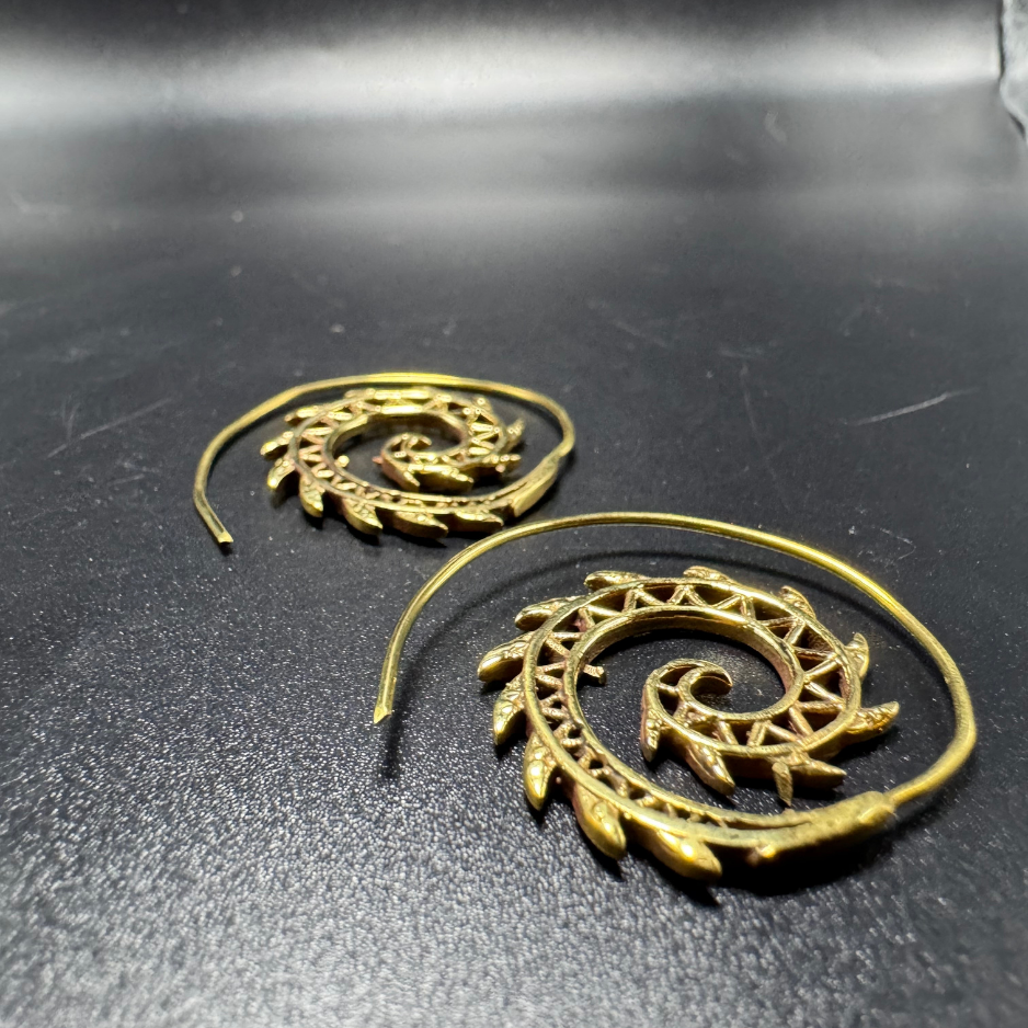 Boucles d'oreilles indiennes artisanales dorées