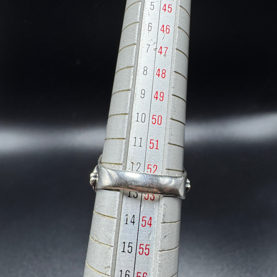 Bague indienne orné d’un rubis