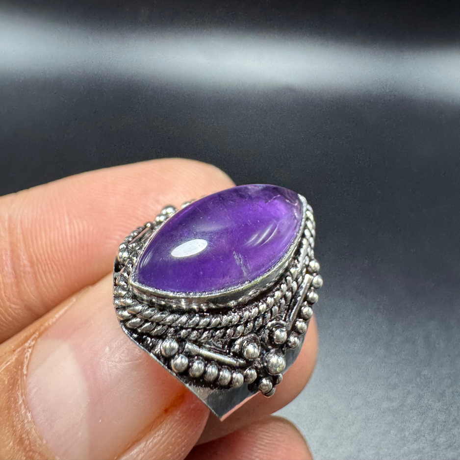 Bague indienne orné d’une améthyste
