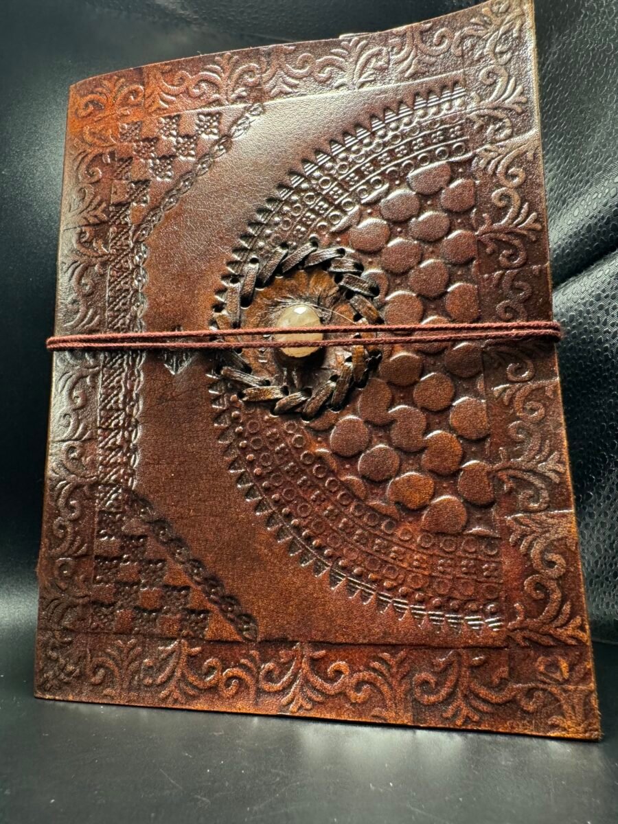 Carnet en cuir fait main avec pierre naturel – Artisanat d’Inde