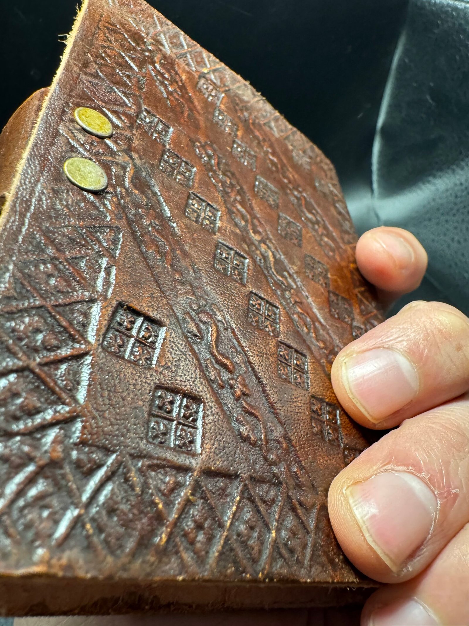 Carnet en cuir fait main avec pierre naturelle – Artisanat d’Inde