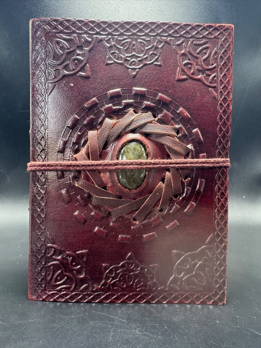 Carnet en cuir fait main avec pierre naturel – Artisanat d’Inde