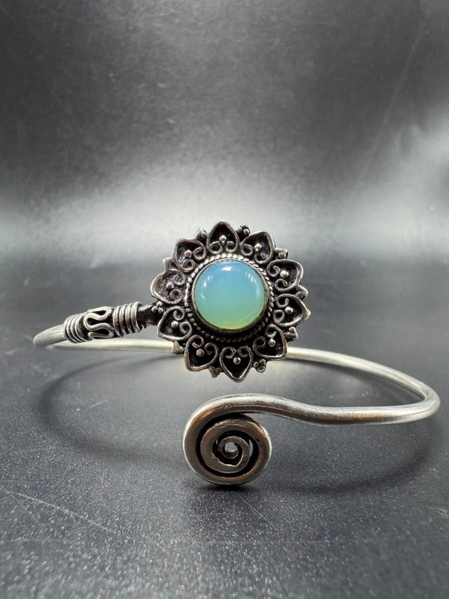 Bracelet bohème pierre calcédoine